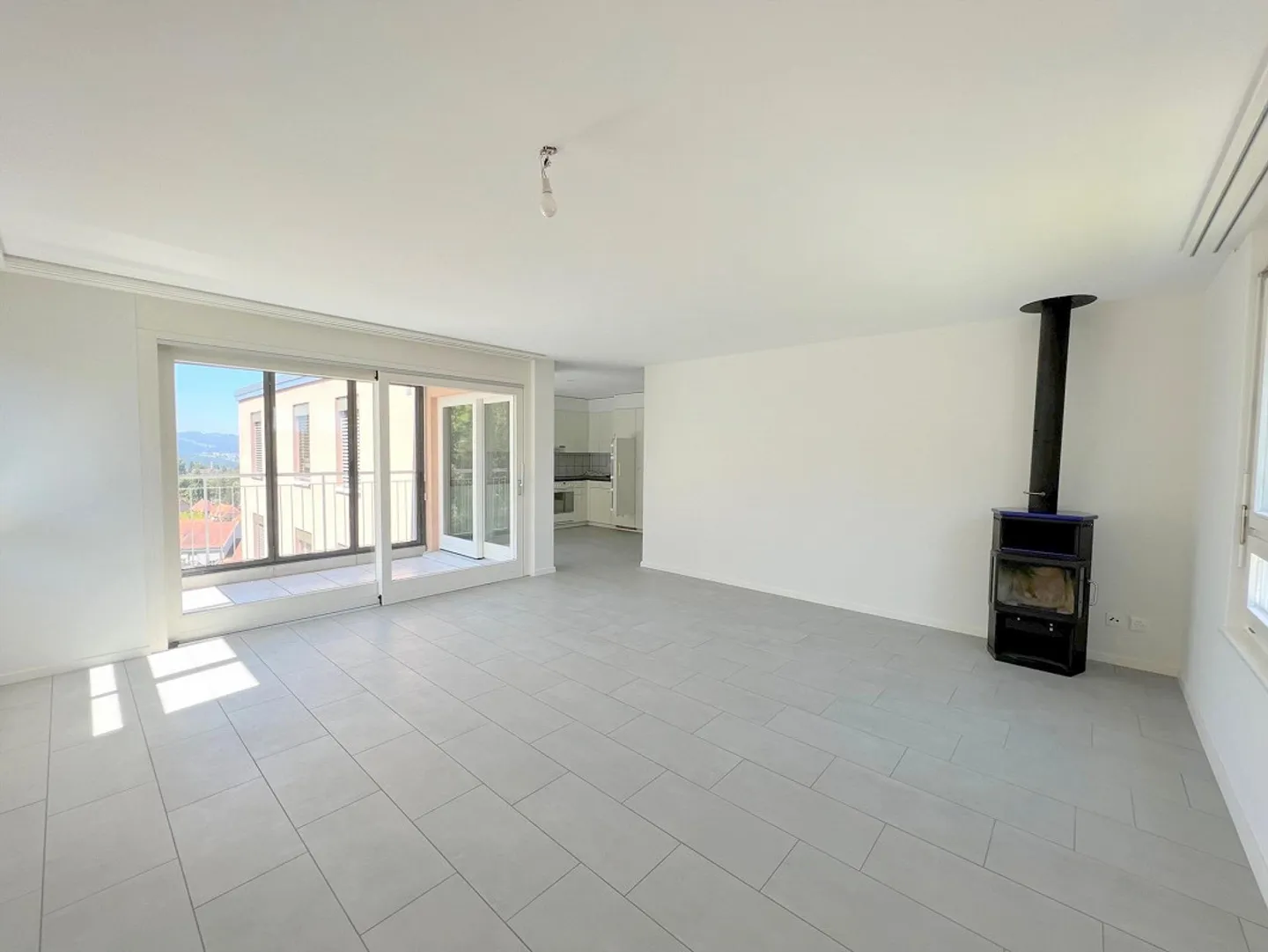 Attico con terrazza sul tetto separata e vista fantastica - Foto 6 di 13