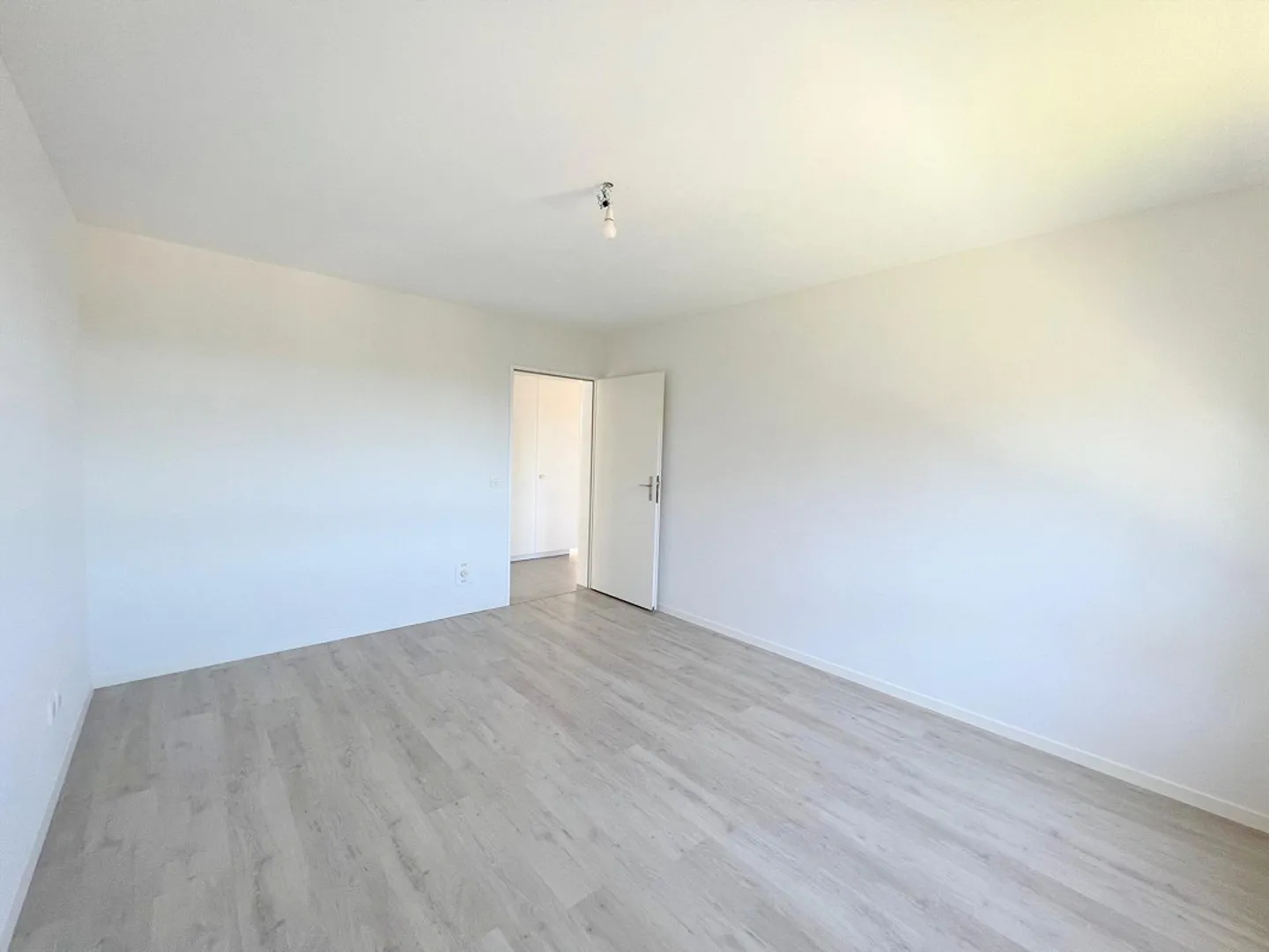 Attico con terrazza sul tetto separata e vista fantastica - Foto 10 di 13