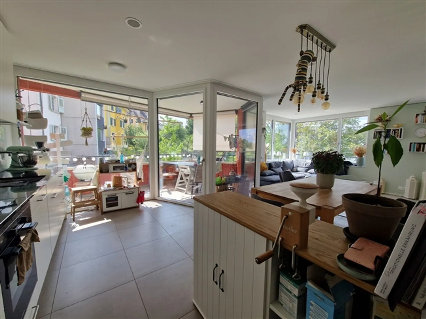 "APPARTAMENTO 3½ STANZE A LUCERNA, ARREDATO, TEMPORANEO" - Foto 2 di 9