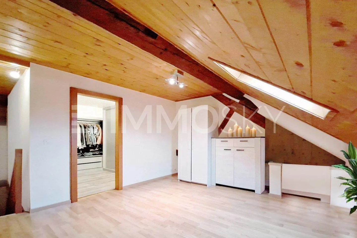 Dreieinhalb-Zimmer-Triplex in der Nähe von Orbe - Foto 4 von 5