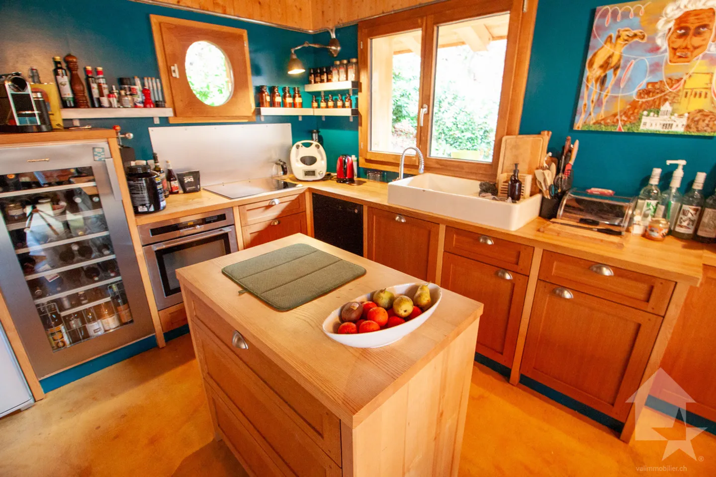 Atypical chalet of 140 m2 on a plot of 19,881 m2 - Photo 8 of 51