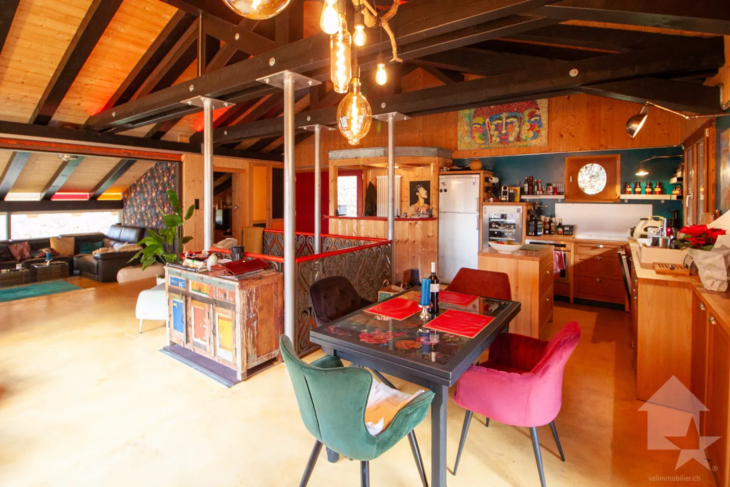 Atypical chalet of 140 m2 on a plot of 19,881 m2 - Photo 15 of 51