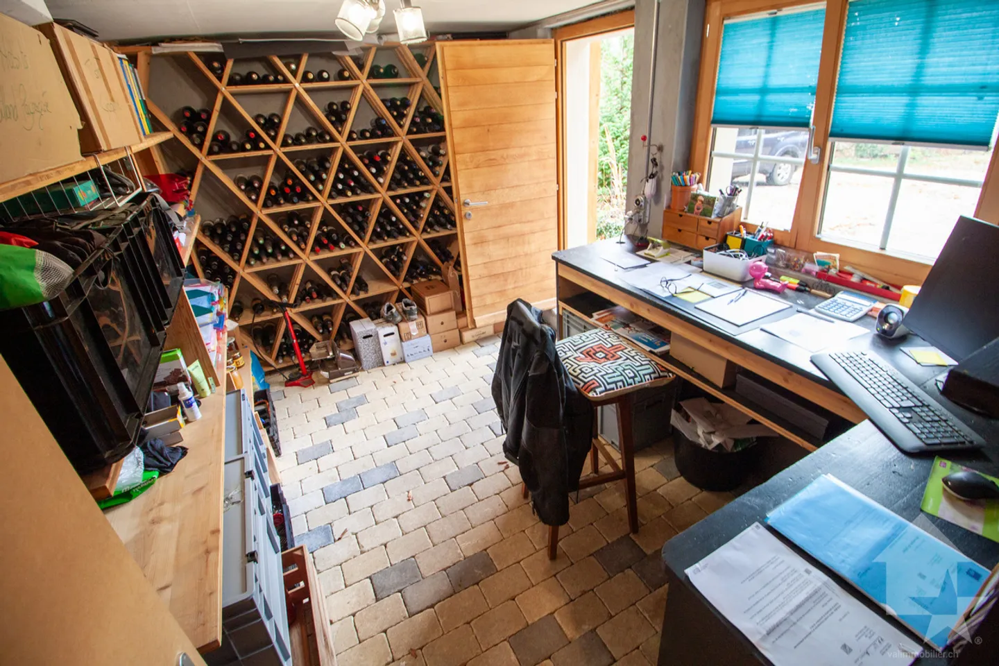 Atypical chalet of 140 m2 on a plot of 19,881 m2 - Photo 25 of 51