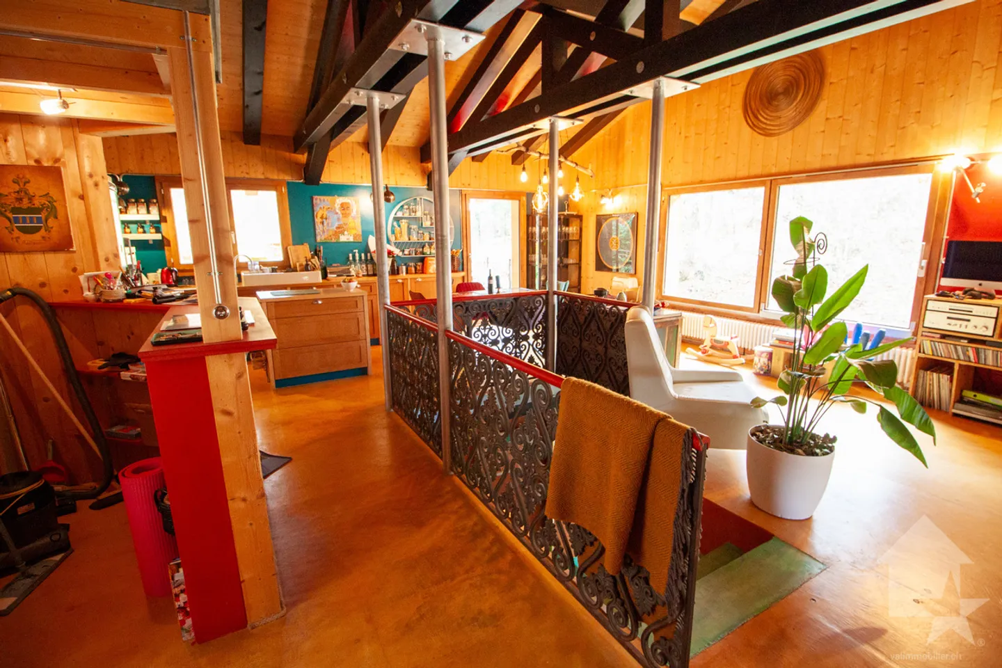 Atypical chalet of 140 m2 on a plot of 19,881 m2 - Photo 18 of 51