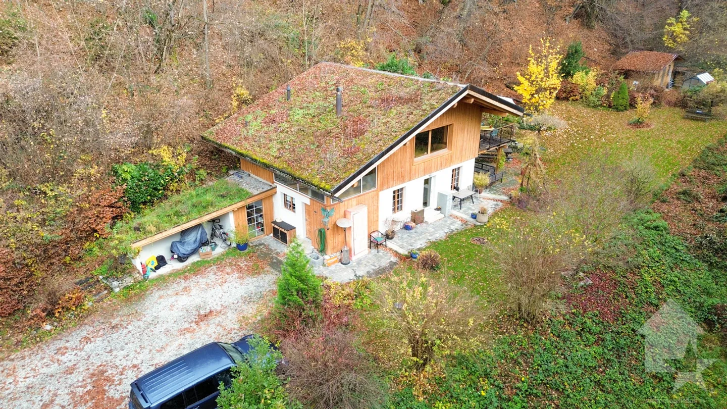 Atypical chalet of 140 m2 on a plot of 19,881 m2 - Photo 28 of 51