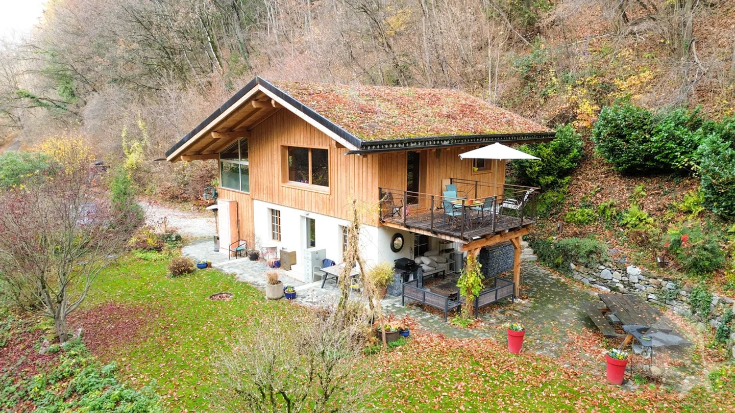 Atypical chalet of 140 m2 on a plot of 19,881 m2 - Photo 30 of 51
