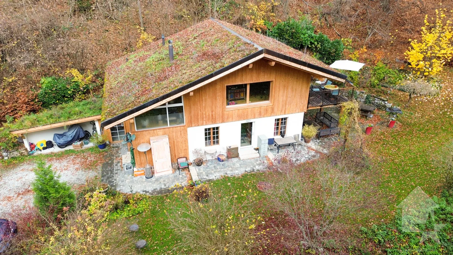 Atypical chalet of 140 m2 on a plot of 19,881 m2 - Photo 31 of 51