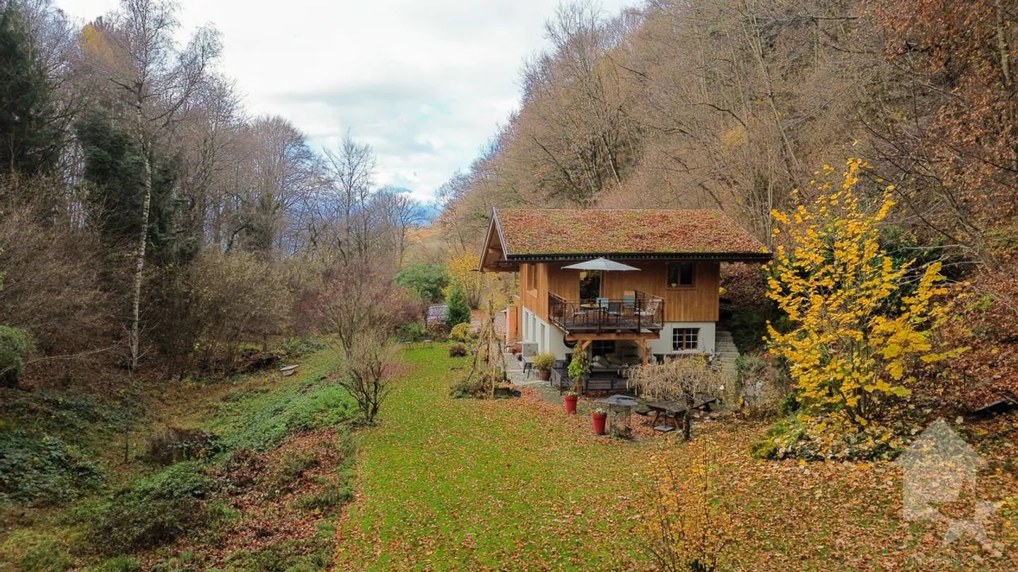 Atypical chalet of 140 m2 on a plot of 19,881 m2 - Photo 33 of 51