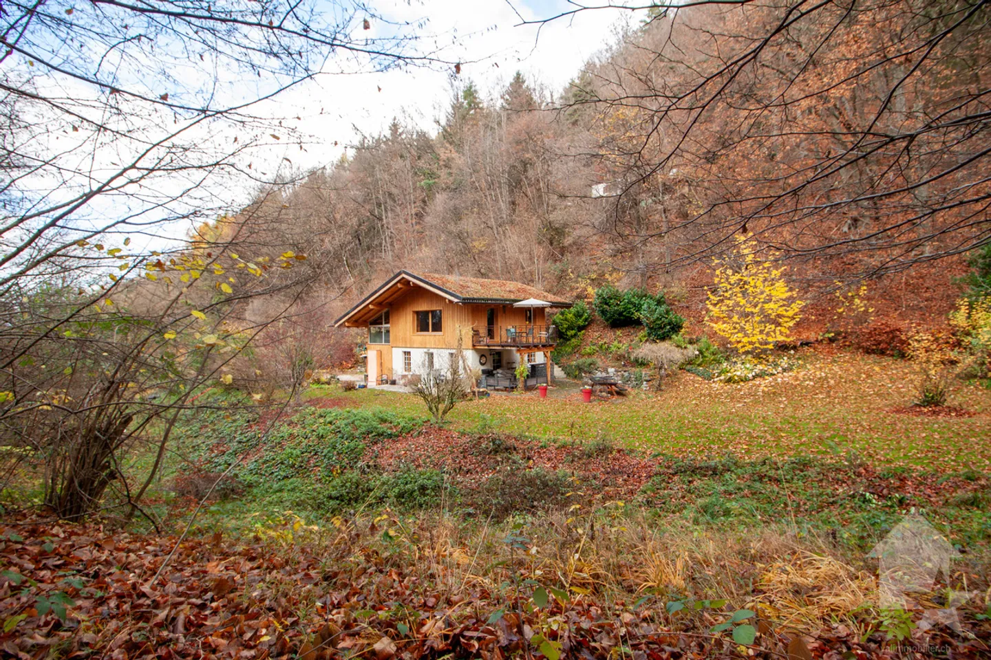 Atypical chalet of 140 m2 on a plot of 19,881 m2 - Photo 37 of 51