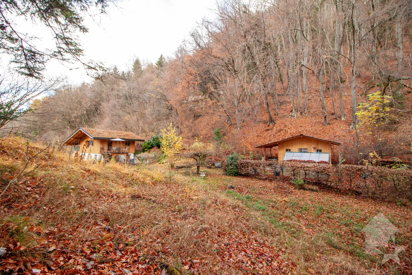 Atypical chalet of 140 m2 on a plot of 19,881 m2 - Photo 34 of 51