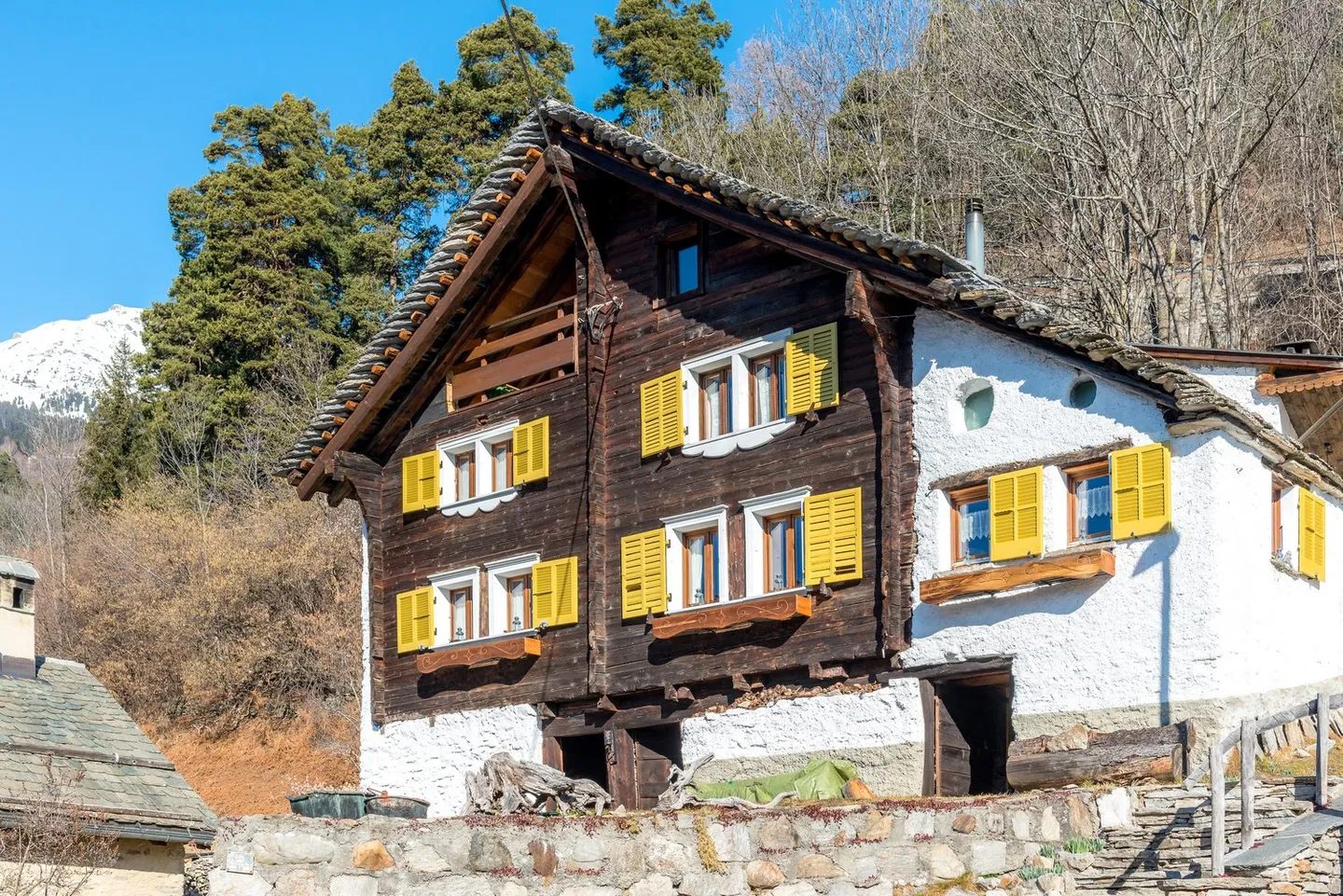 Bellissima Casa di Montagna in Vendita - Foto 1 di 18