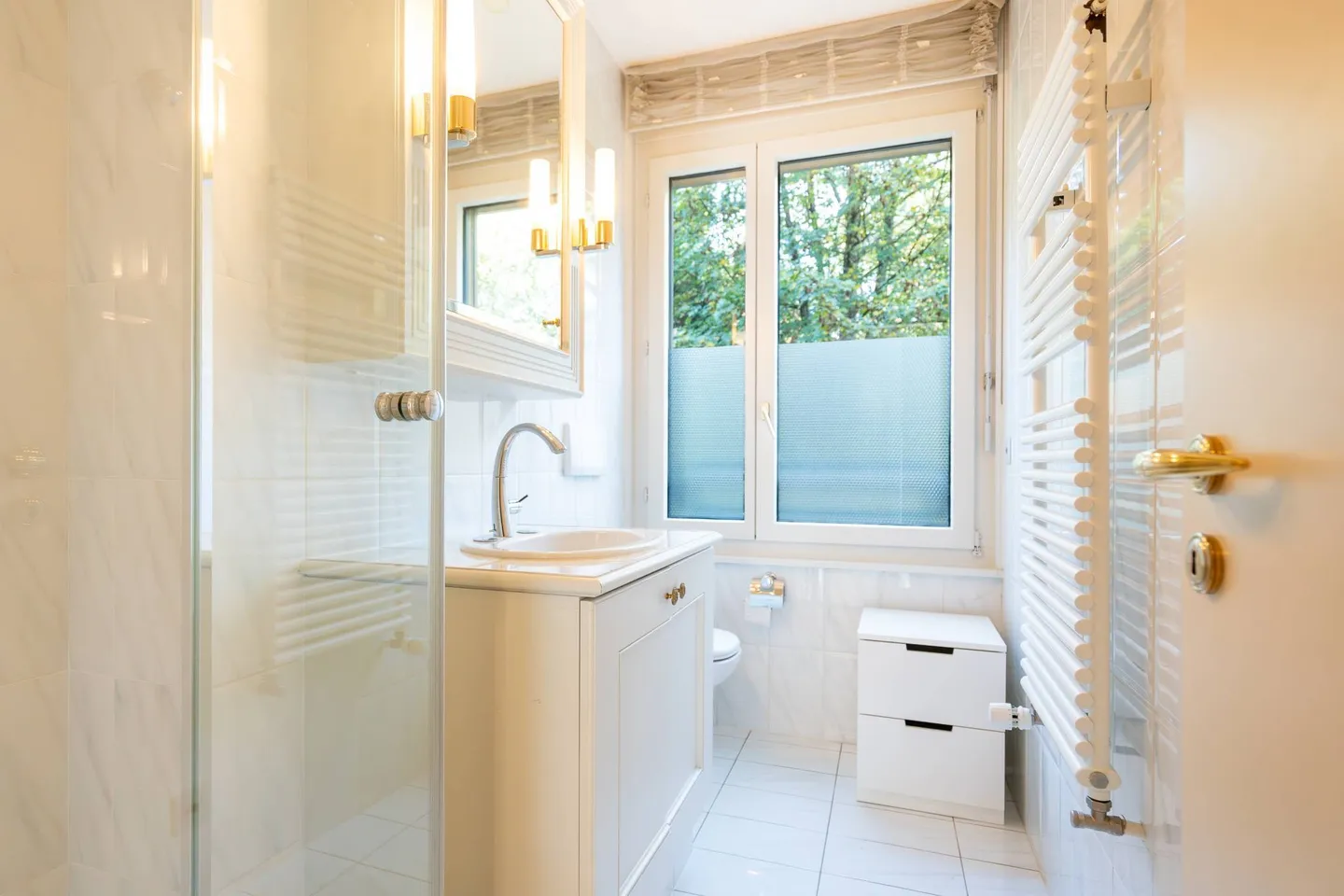 Magnifico appartamento di 3,5 stanze a pochi passi dal lago - Foto 8 di 13