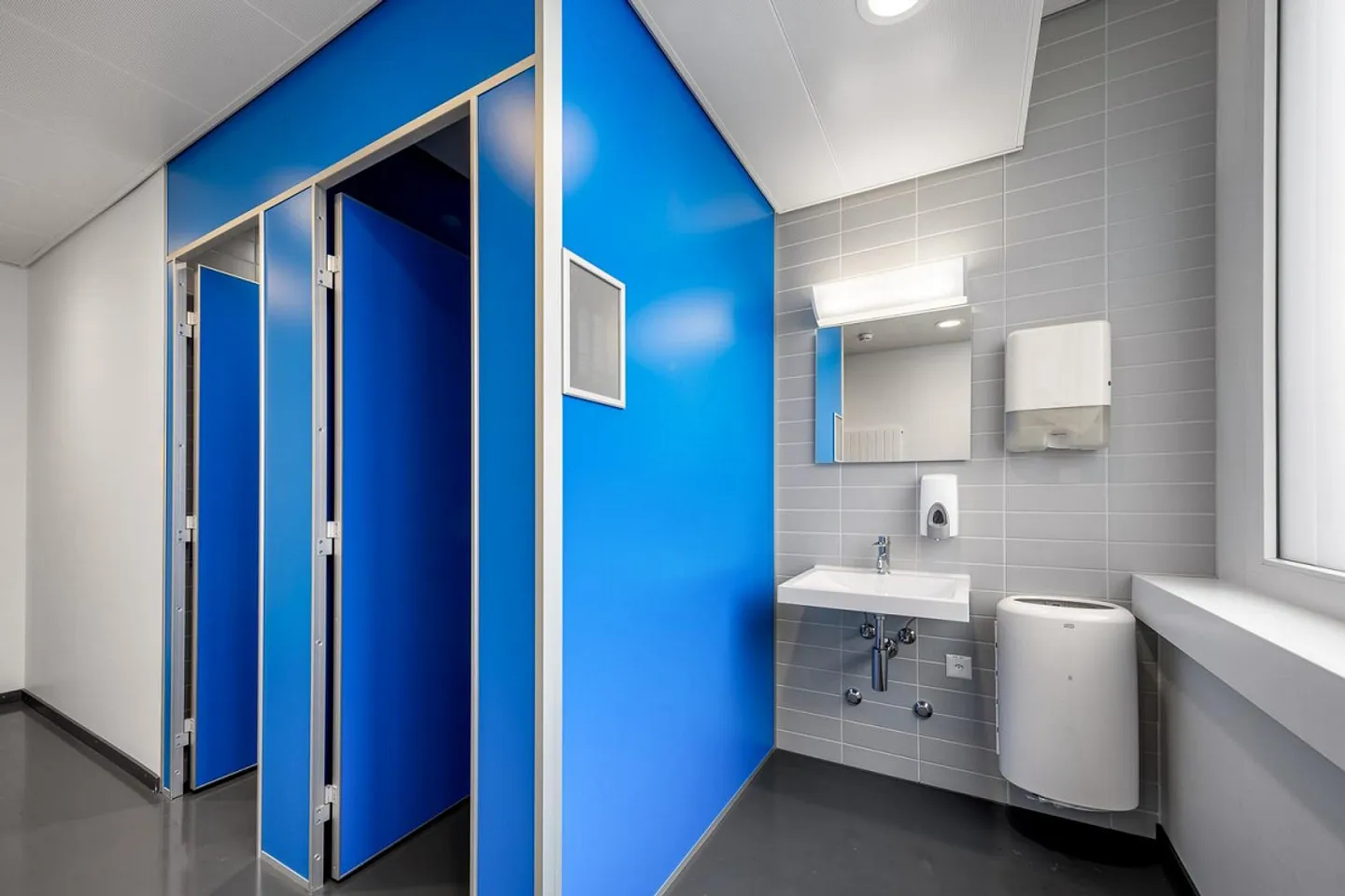 Expanded Office Spaces in Winterthur - Free Office Furniture Included! - Photo 9 of 13