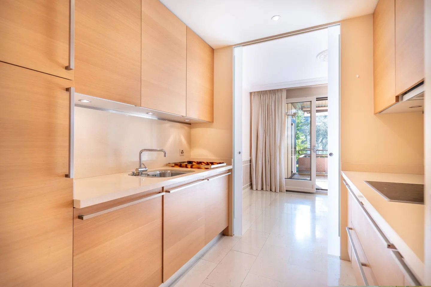 Magnifico appartamento di 3,5 stanze a pochi passi dal lago - Foto 11 di 13