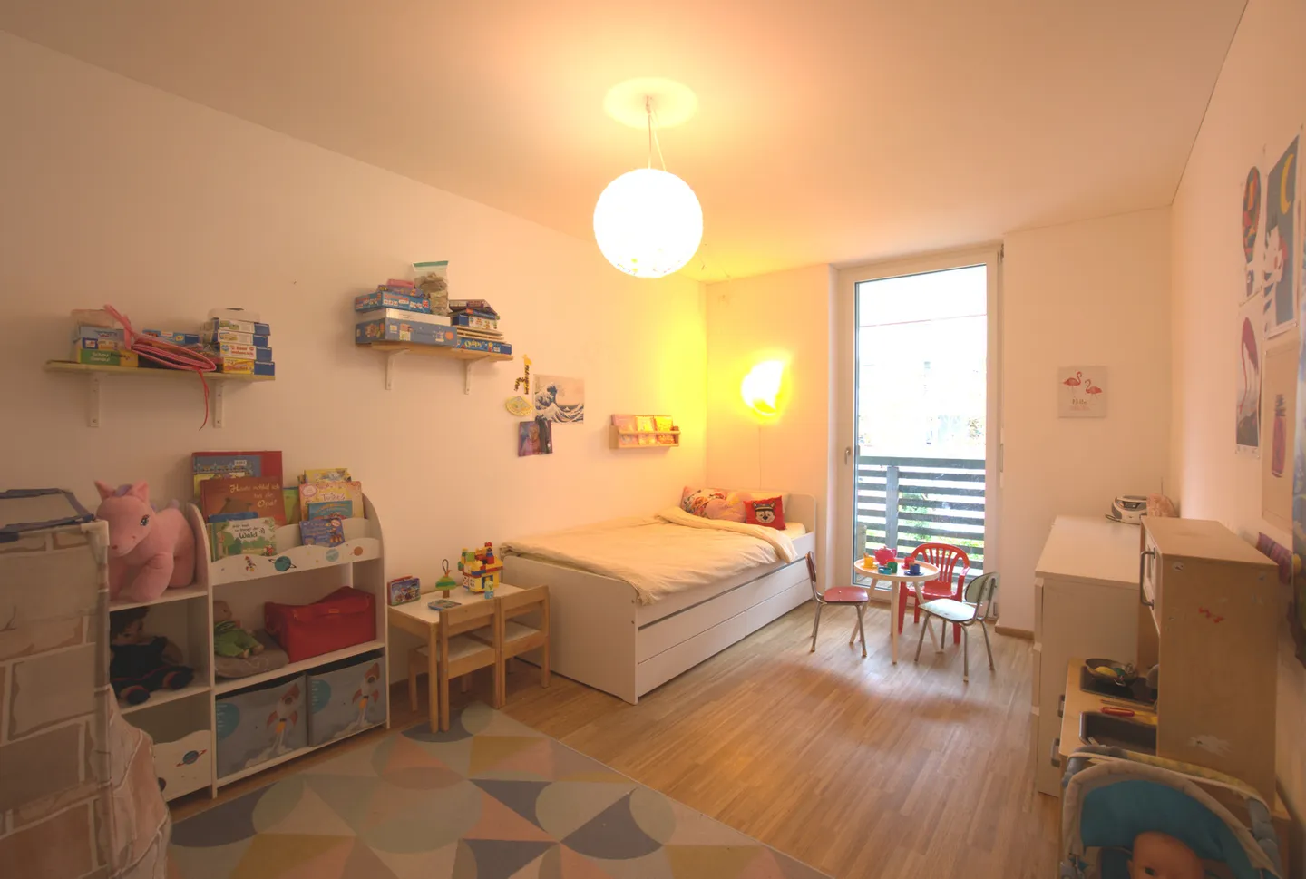 APPARTEMENT 4½ PIÈCES À WINTERTHUR, MEUBLÉ, TEMPORAIRE - Photo 4 sur 6