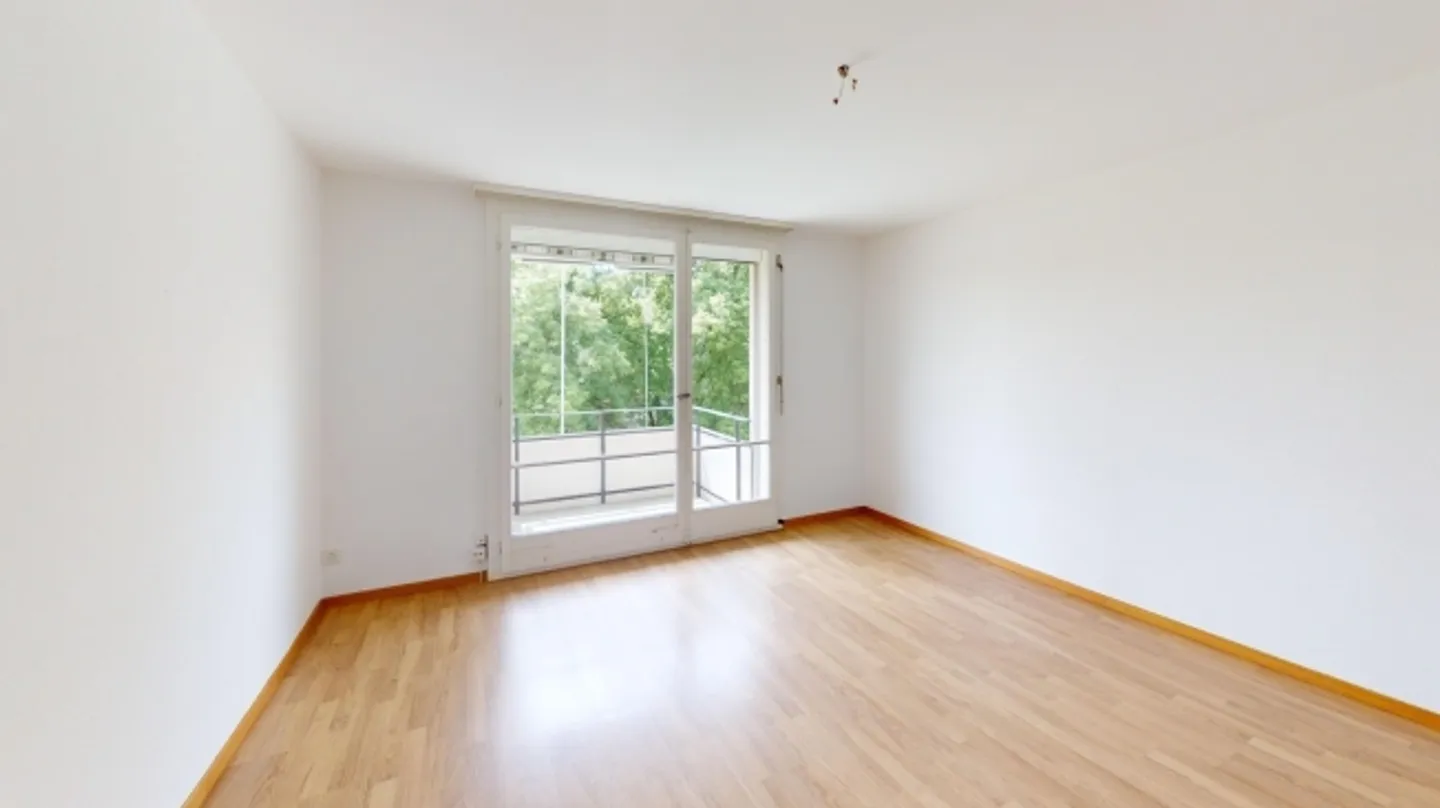 Appartement lumineux de 3 pièces à louer temporairement à Zurich-Oerlikon (jusqu'au 31.03.2026) - Photo 2 sur 8