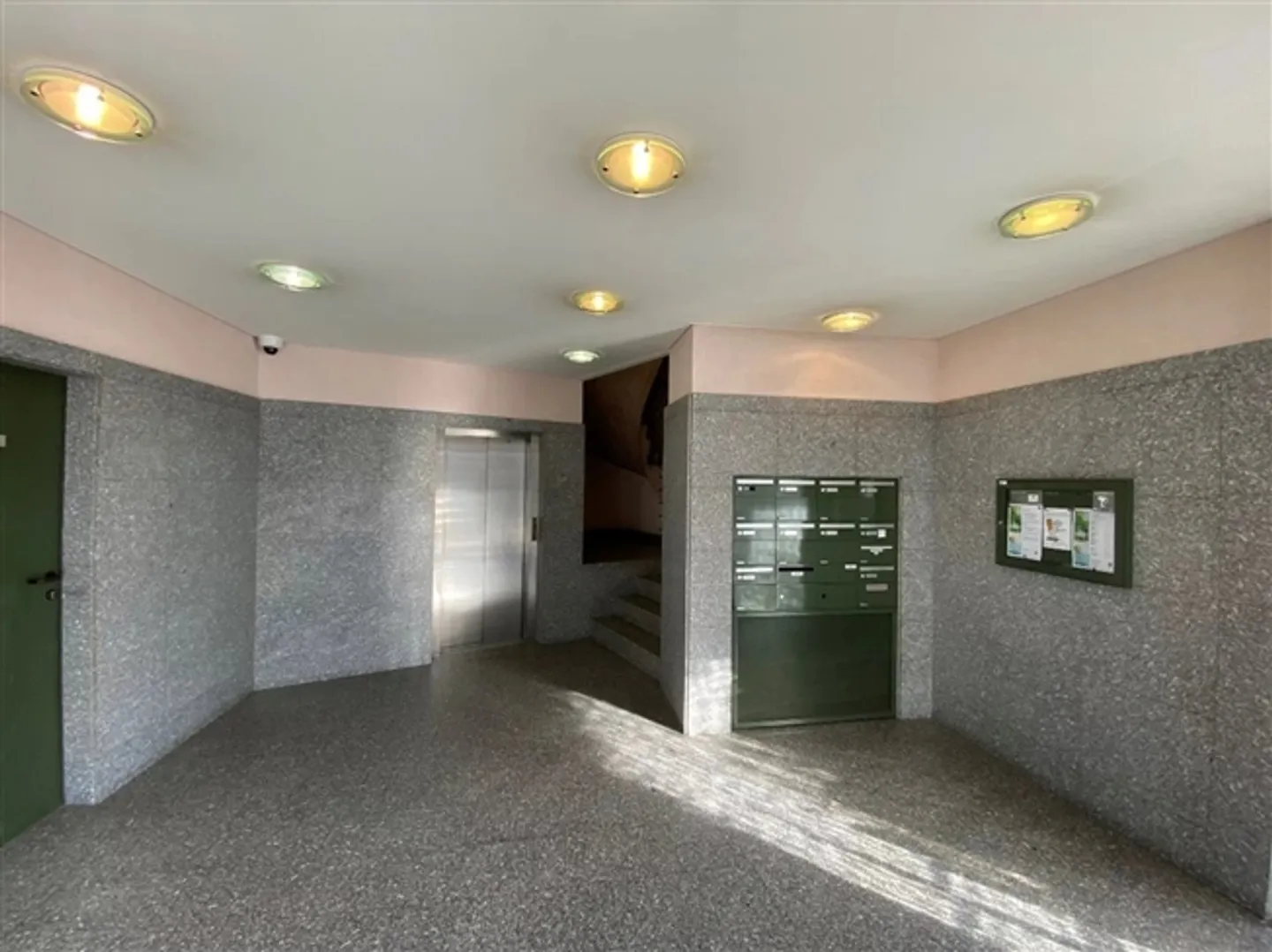 Beautifully furnished office spaces - Photo 3 of 16