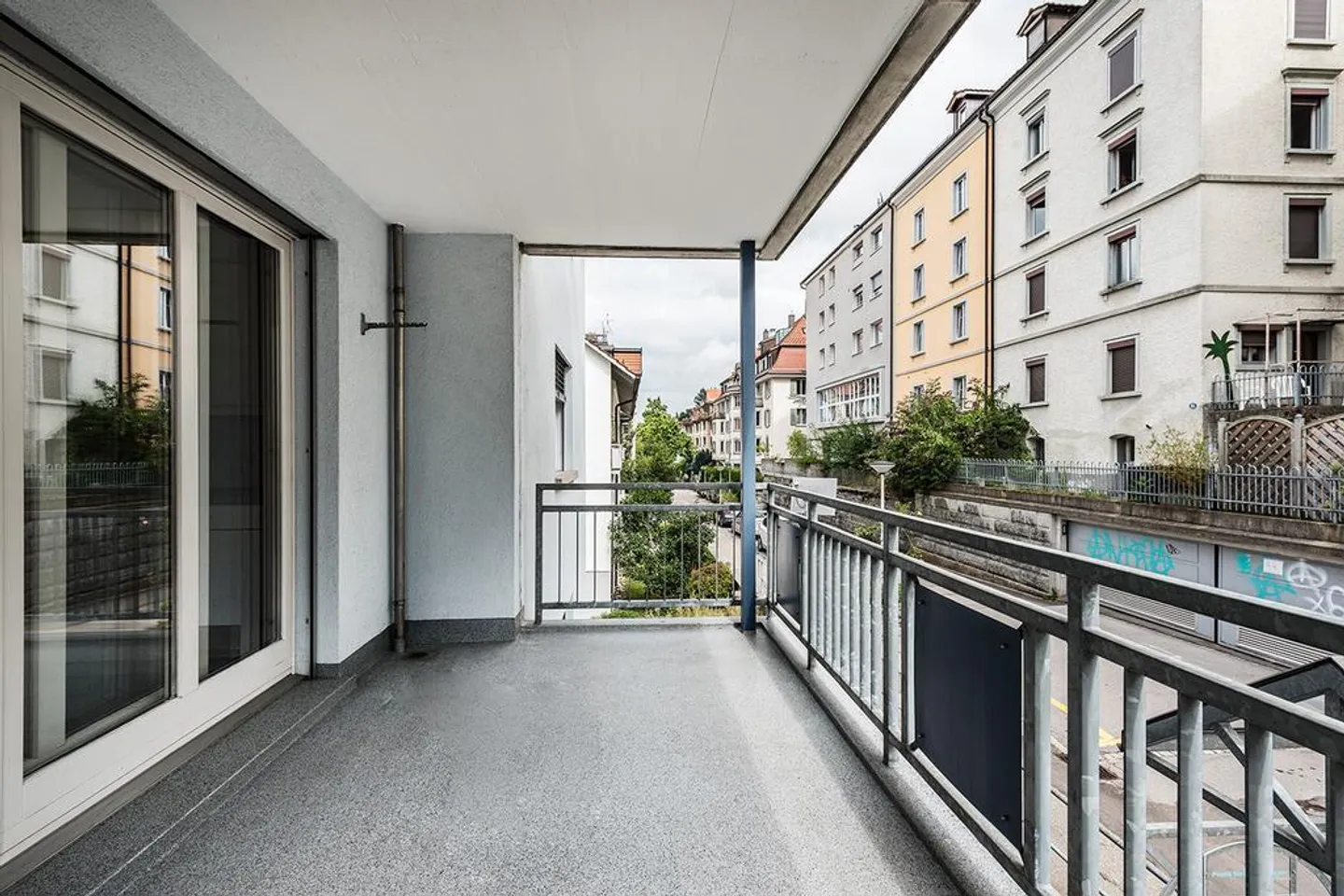 Are you looking for a central apartment? We have it! - Photo 4 of 9