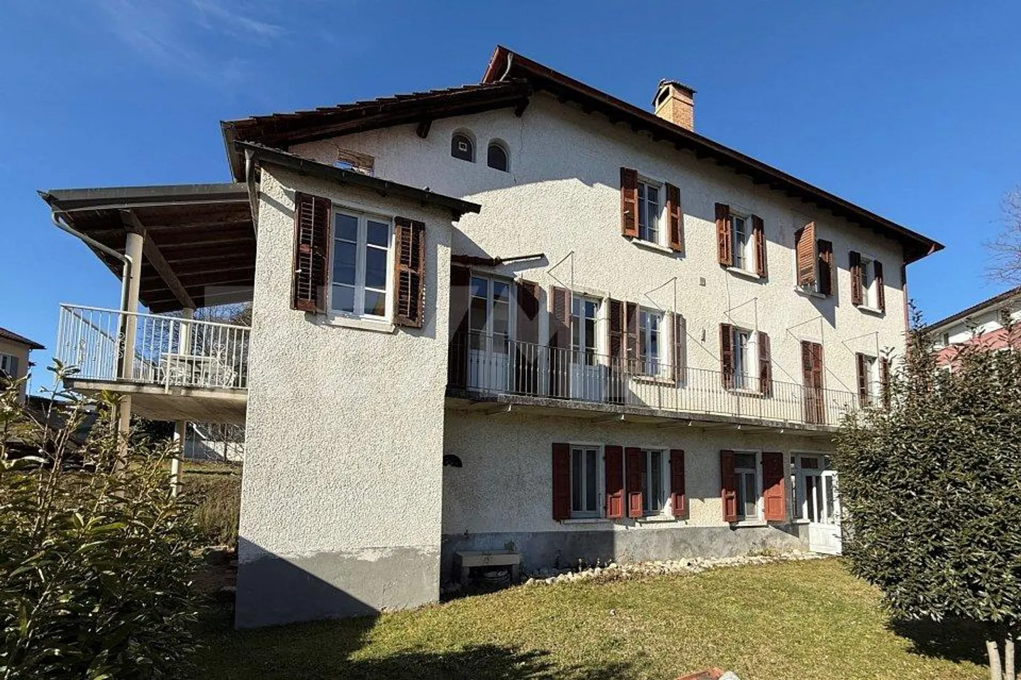 Multi-family building with building land - Photo 13 of 13