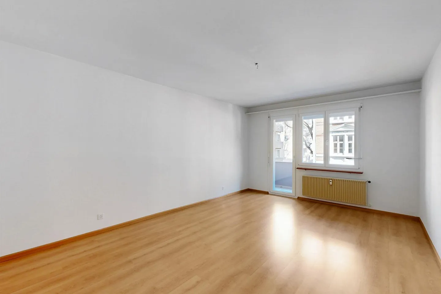 Apartment for rent - Photo 6 of 8