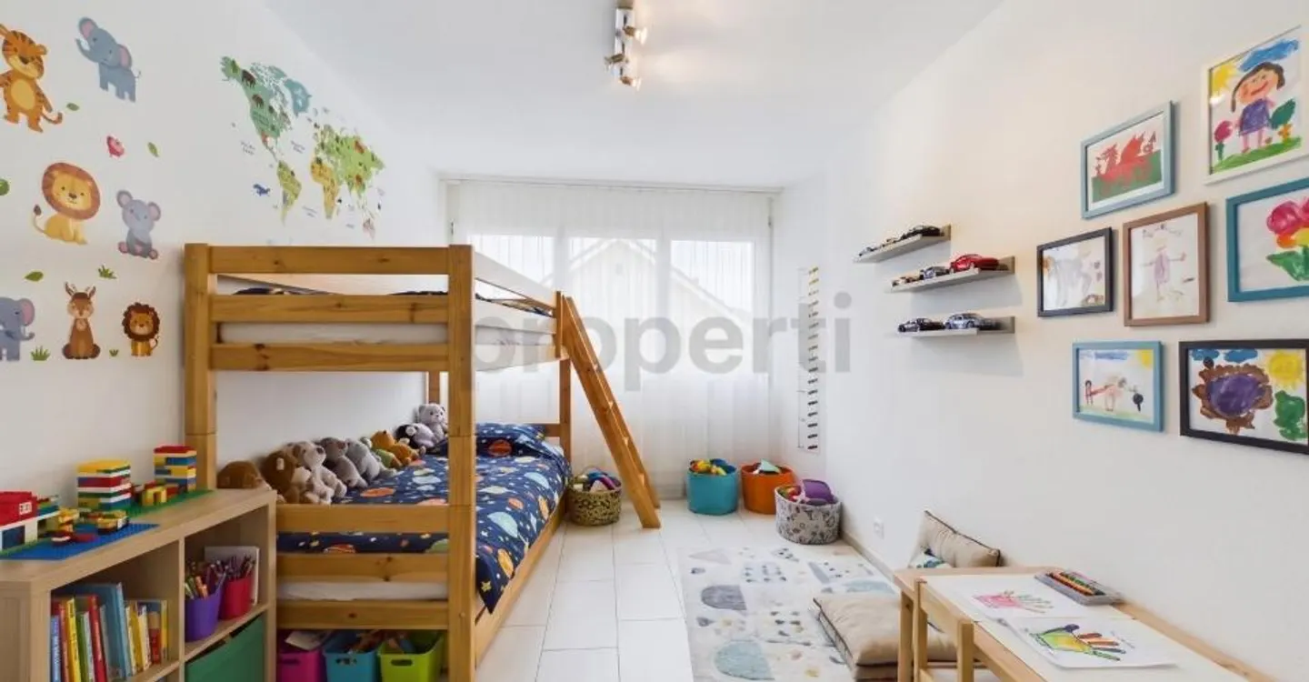 Beeindruckendes Zuhause mit Bergblick - Foto 3 von 10