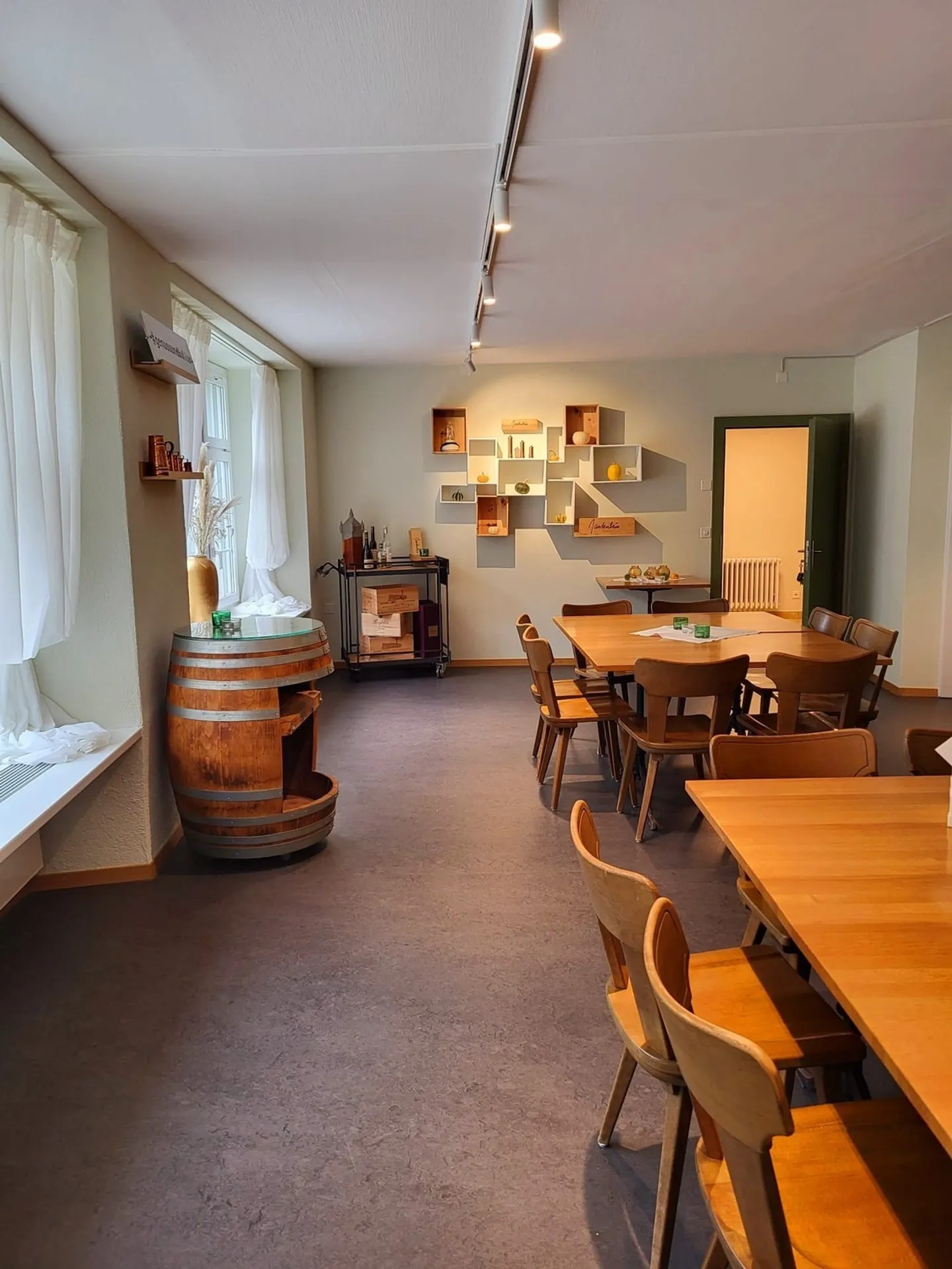 spazio commerciale attraente - Foto 3 di 7