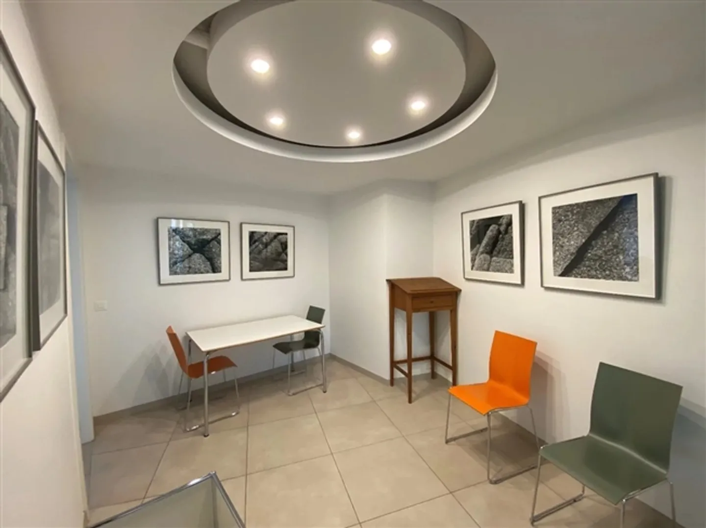 Beautifully furnished office spaces - Photo 12 of 16