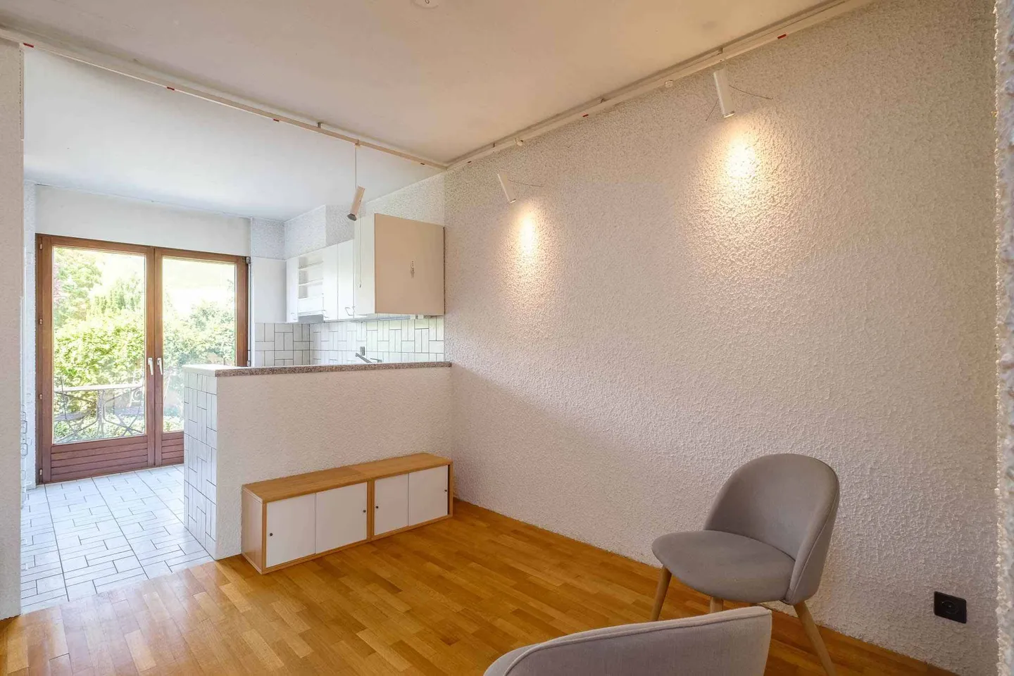 Exclusively - Charming and spacious family villa in Lully - Photo 5 of 13