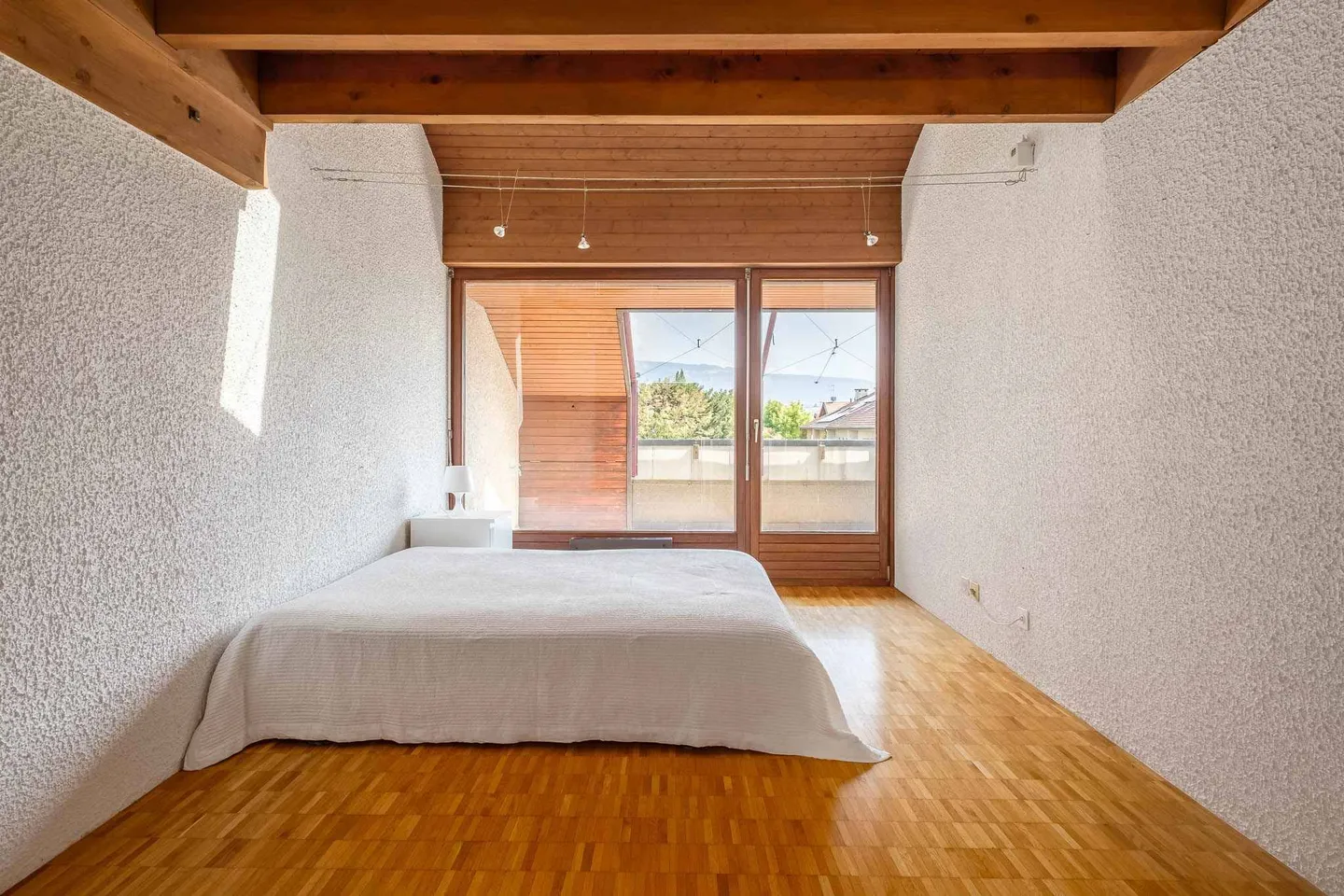 Exclusively - Charming and spacious family villa in Lully - Photo 8 of 13
