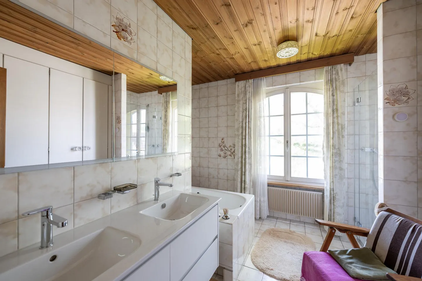 Villa nel centro del villaggio di Fraubrunnen - Foto 20 di 23