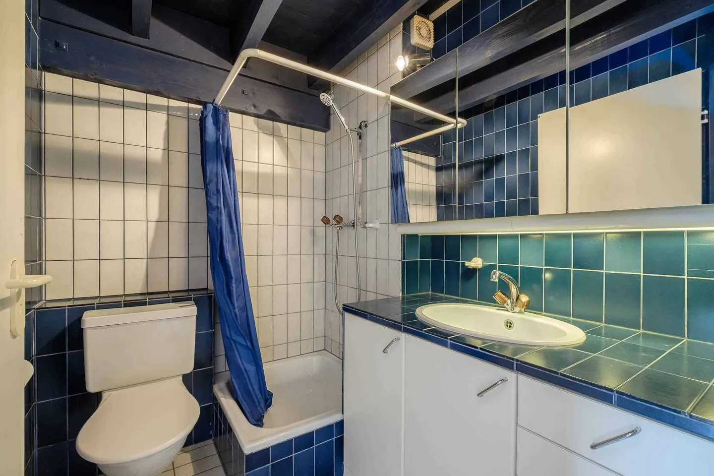 Exclusively - Charming and spacious family villa in Lully - Photo 13 of 13