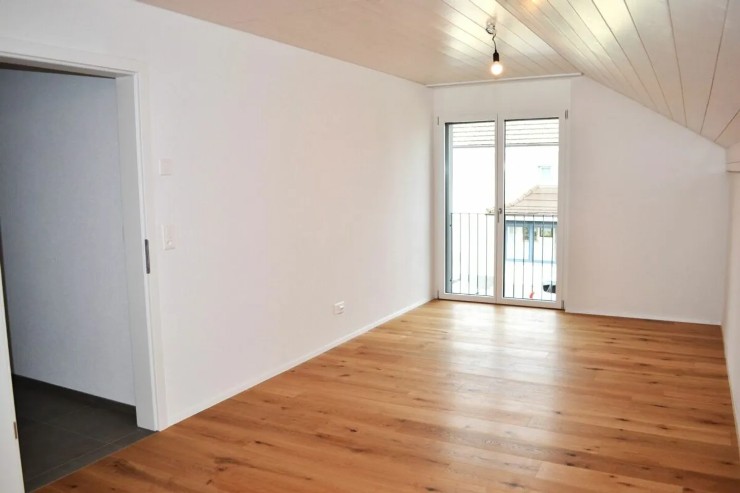 Topmodern 5.5-Room Semi-Detached House in Schwadernau BE - Photo 5 of 15