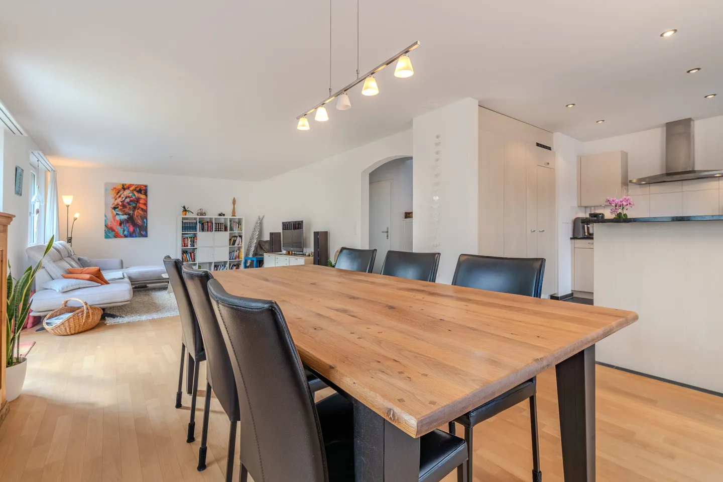 Maison familiale moderne - Photo 3 sur 13