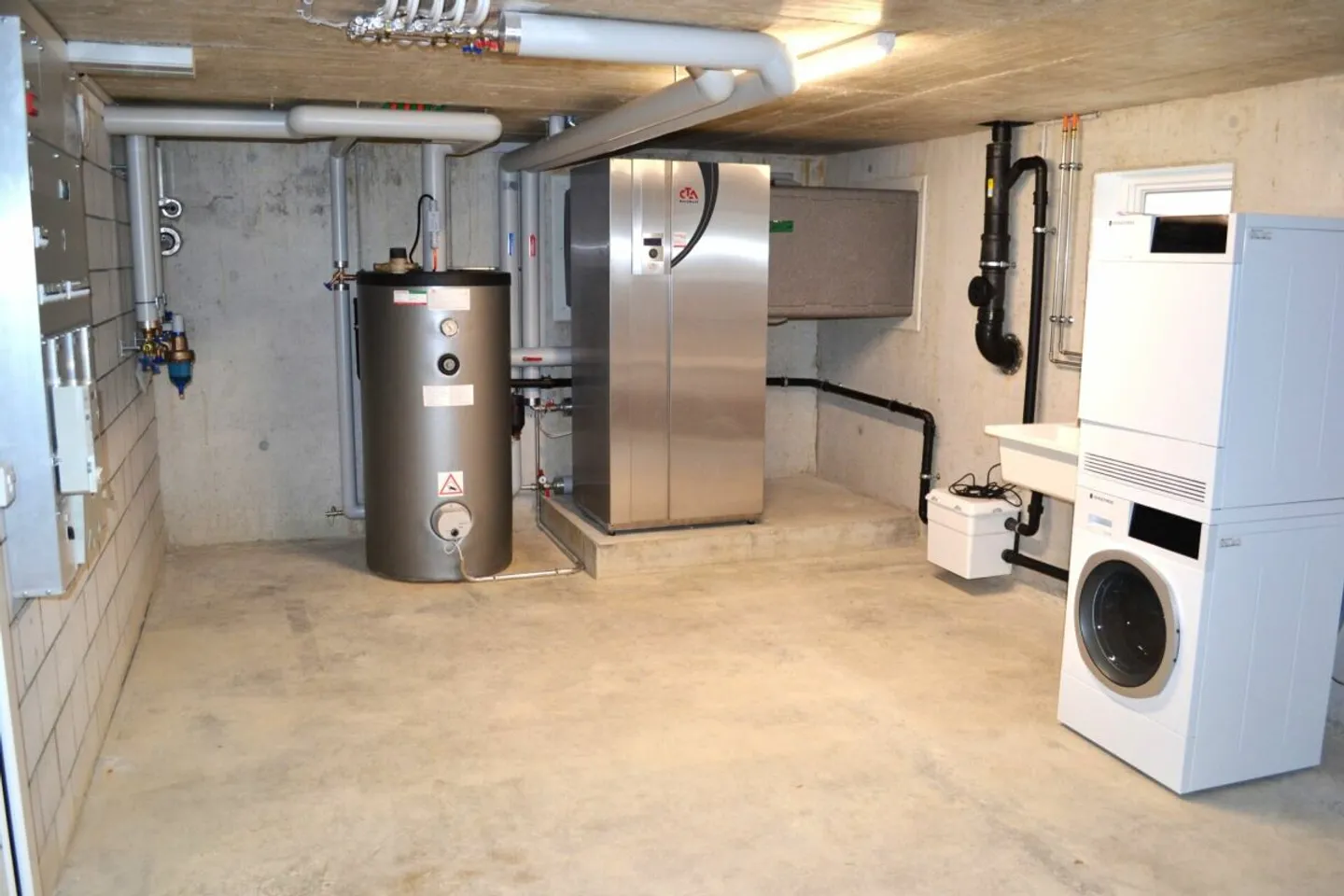 Topmodern 5.5-Room Semi-Detached House in Schwadernau BE - Photo 8 of 15