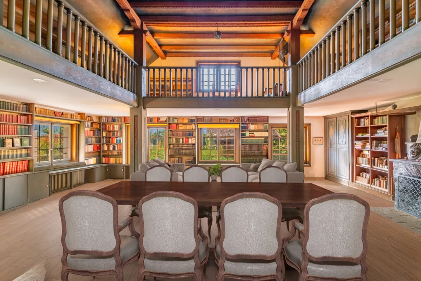 Villa - Photo 4 of 5