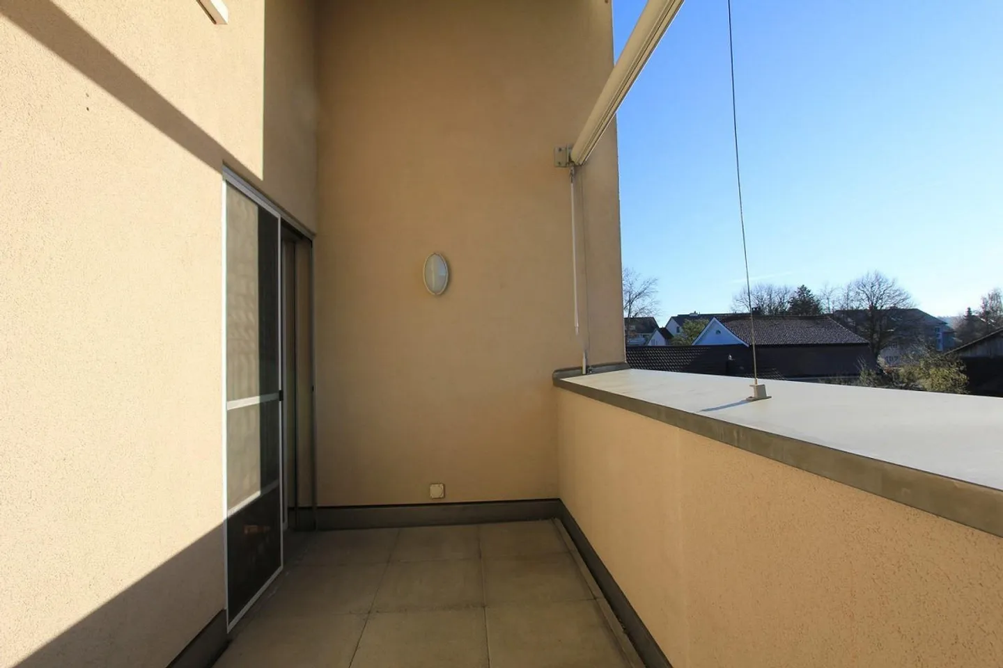 Appartamento attico luminoso e spazioso di 3½ locali - Foto 10 di 12