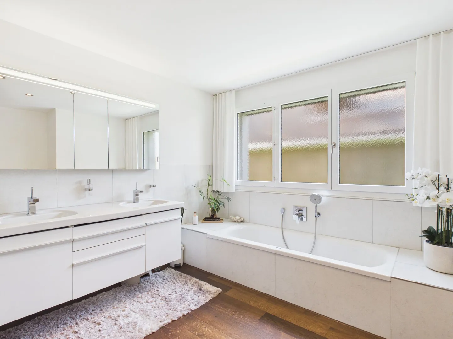 Modern Garden Apartment in Riedikon - Photo 4 of 5