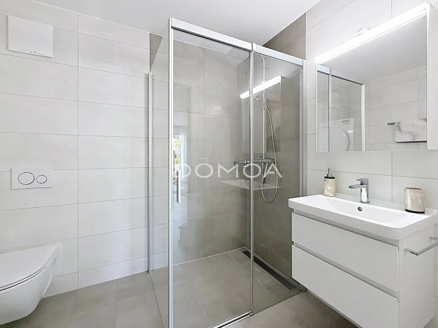 Schöne 3,5-Zimmer-Wohnung mit Terrasse in einem neuen Gebäude - Foto 8 von 16