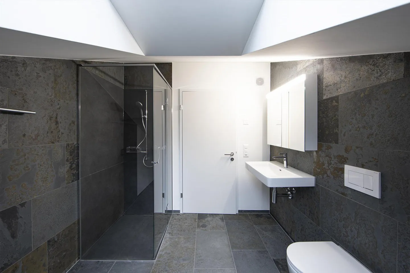 Modern Living in Nature with Urban Comfort – Welcome to Thusis - Photo 5 of 11