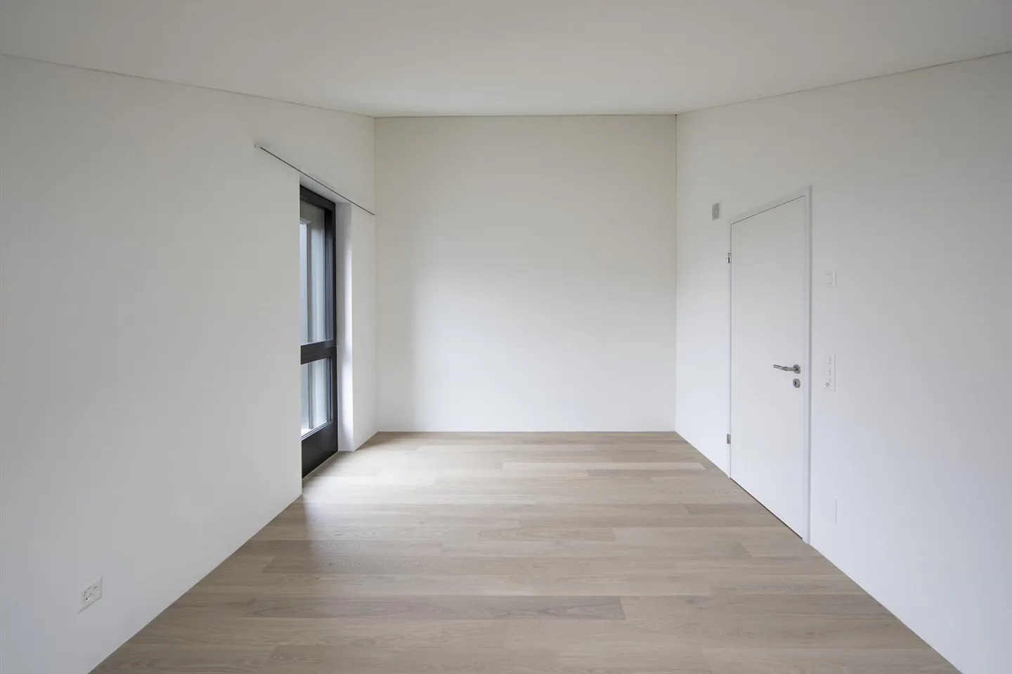 Modern Living in Nature with Urban Comfort – Welcome to Thusis - Photo 7 of 11