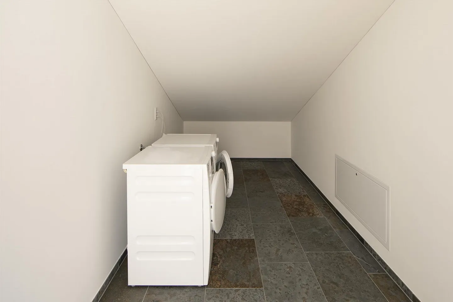 Modern Living in Nature with Urban Comfort – Welcome to Thusis - Photo 10 of 11