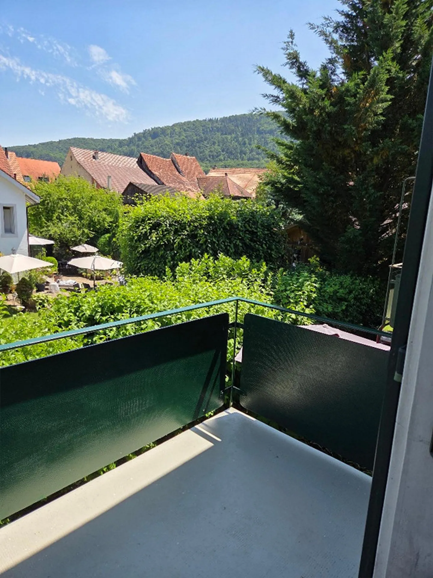 Charmante 3-Zimmer-Wohnung mit Balkon in Hofstetten-Flüh - Foto 7 von 12