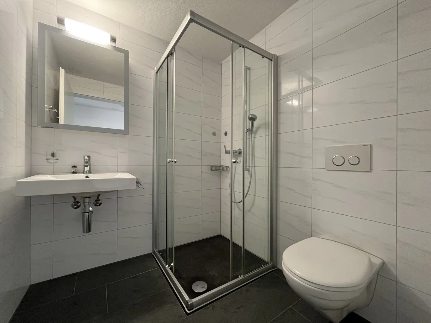 Moderno appartamento di 4,5 stanze al piano terra - Foto 7 di 11