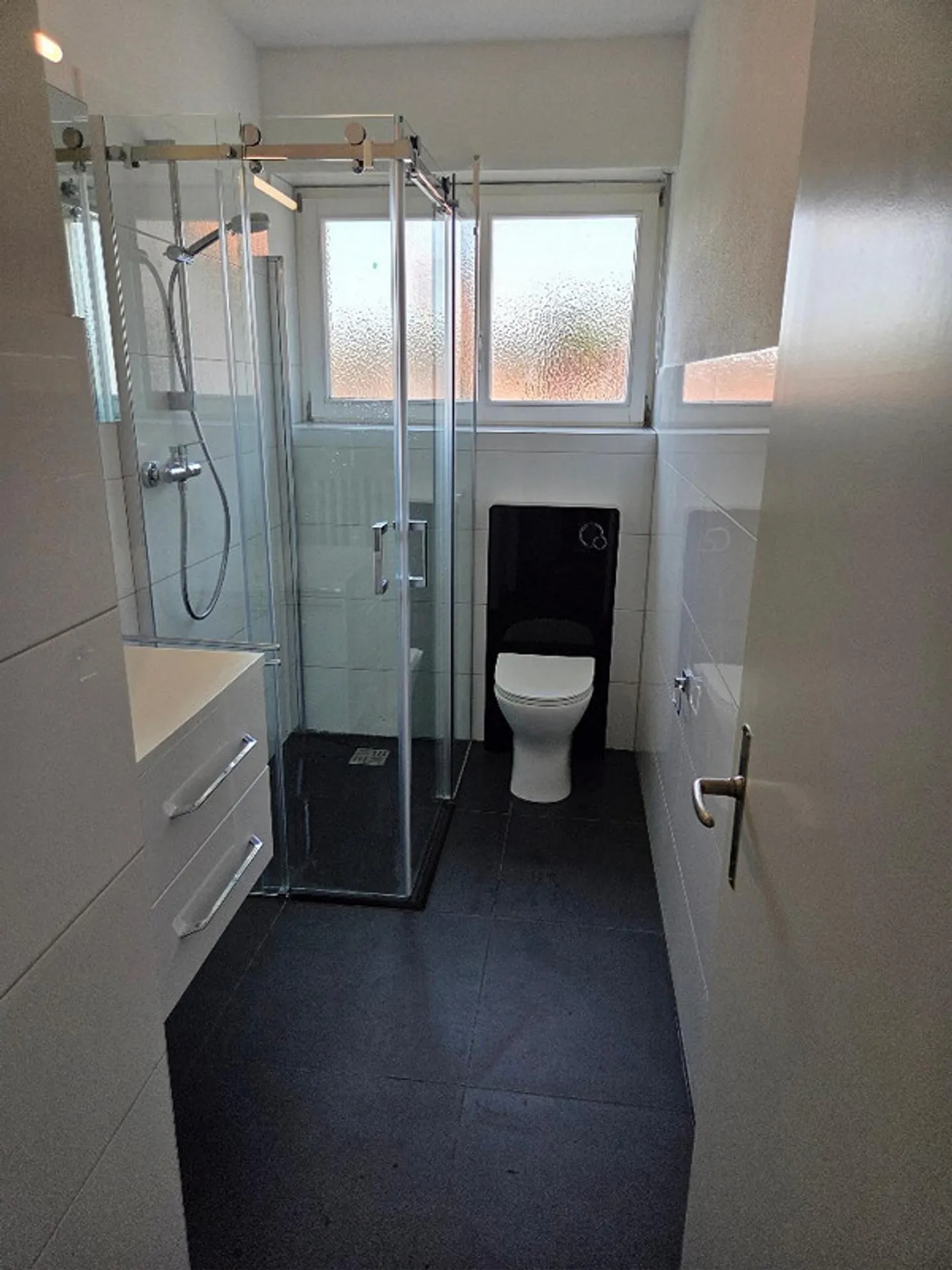 Charmante 3-Zimmer-Wohnung mit Balkon in Hofstetten-Flüh - Foto 11 von 12