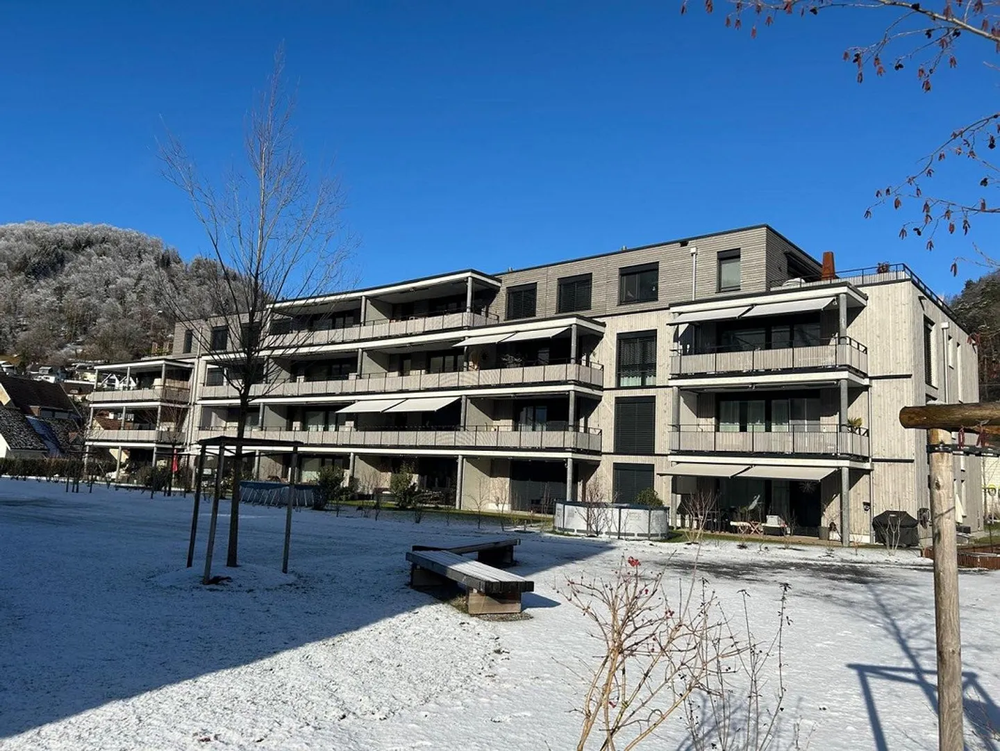 Motorradeinstellhallenplatz in Oberdorf BL zu vermieten - Foto 1 von 3