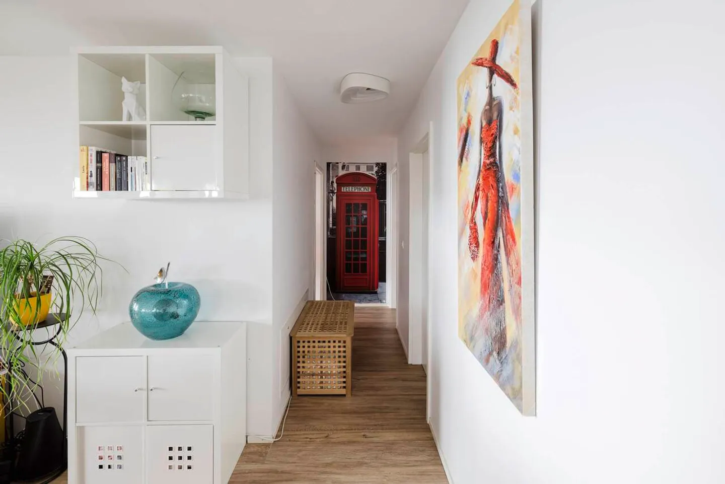 Unobstructed view of the city, the lake, and the Alps - Photo 4 of 7