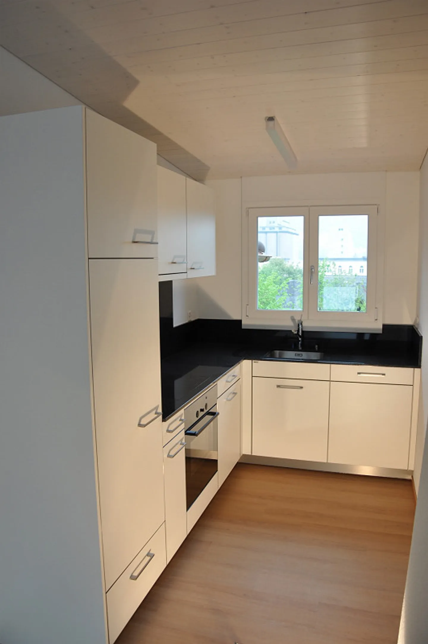 Cozy attic apartment in the center of Malters - Photo 2 of 11