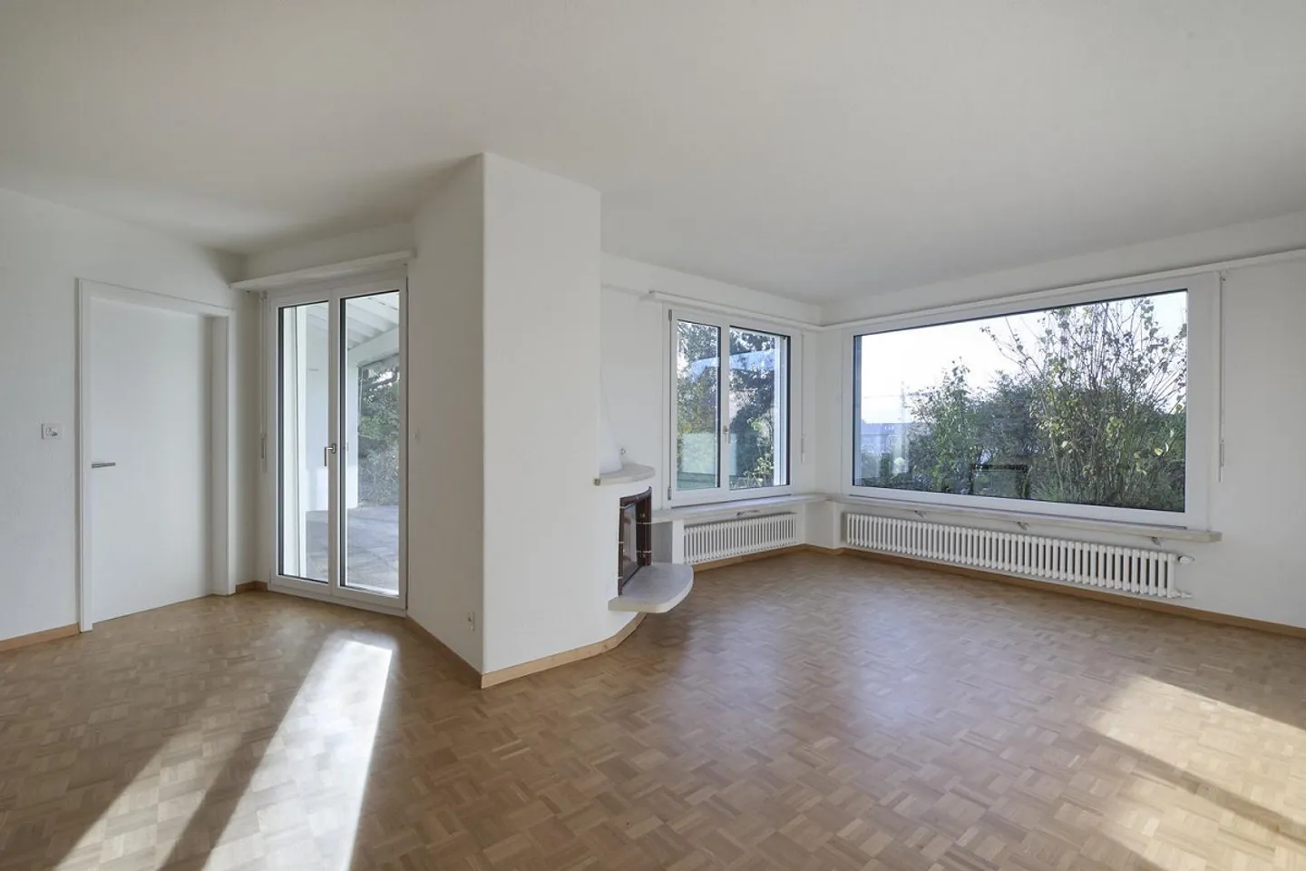 Detached 6½-room single-family house with charm, style and large... - Photo 4 of 13