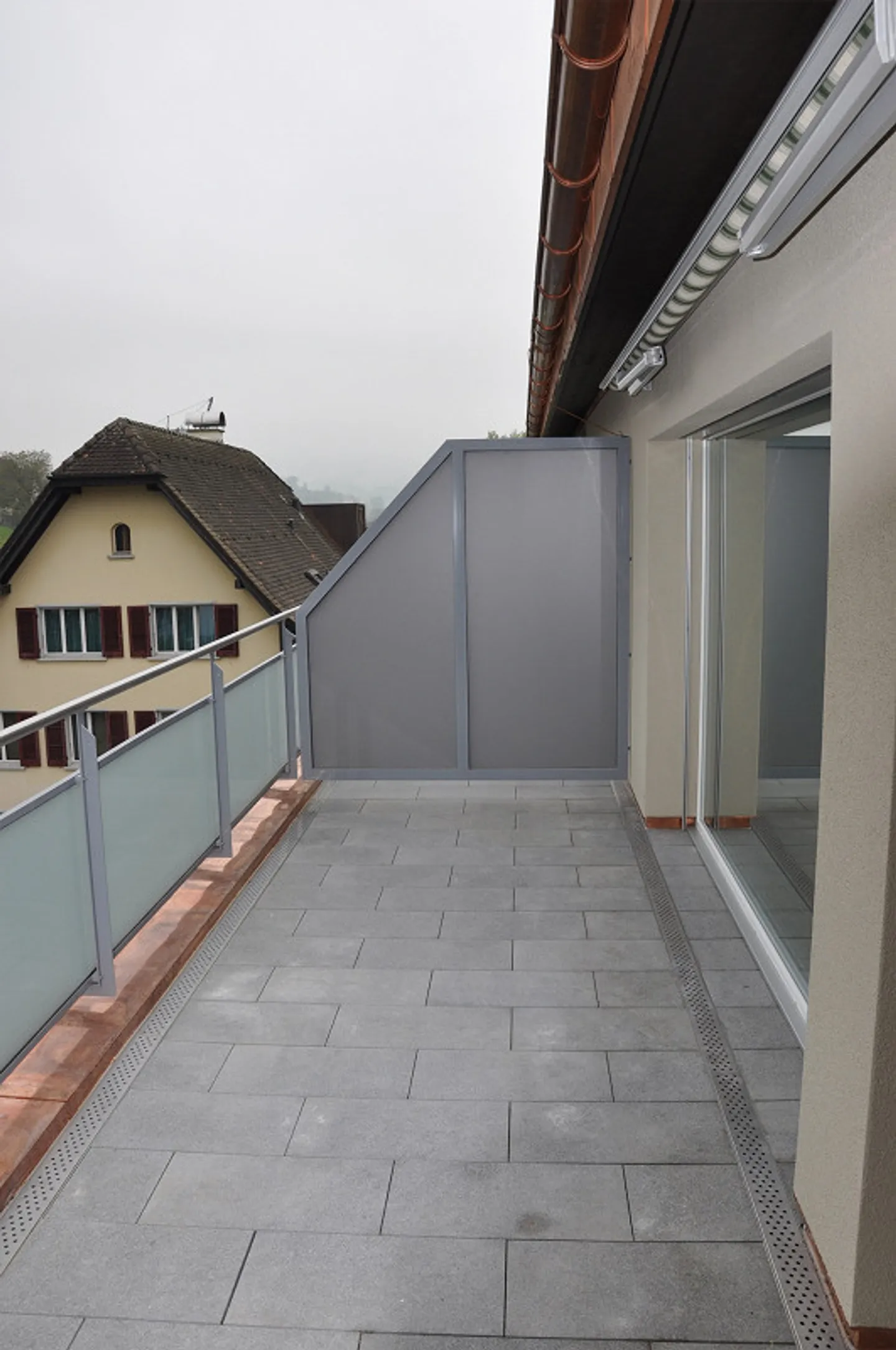 Cozy attic apartment in the center of Malters - Photo 8 of 11