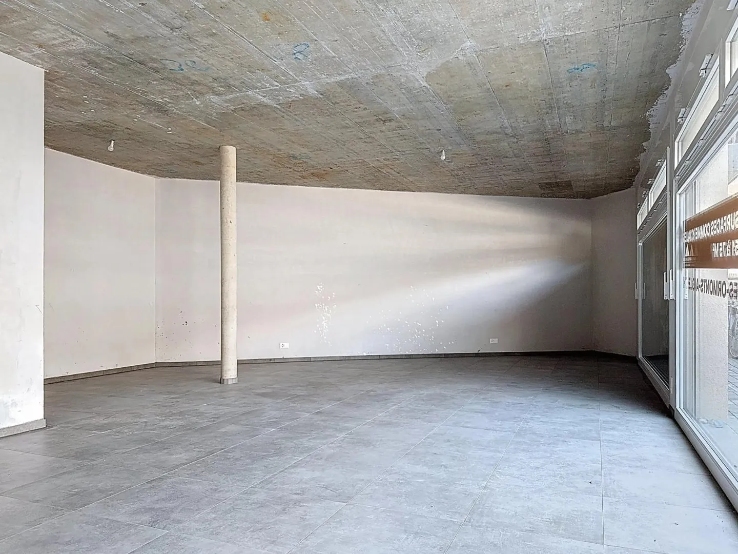 Arcade 1 room - Photo 2 of 5